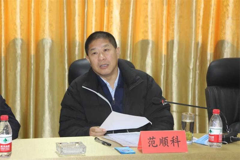 中國(guó)有色金屬工業(yè)協(xié)會(huì)黨委副書記范順科一行蒞臨明泰鋁業(yè)調(diào)研指導(dǎo)