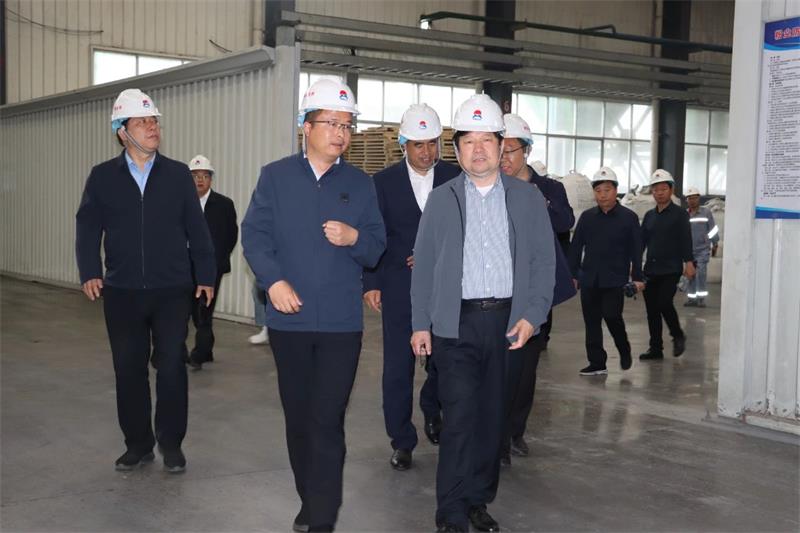 省人大環(huán)資委副主任吳忠華帶隊(duì)蒞臨明泰鋁業(yè)開展立法調(diào)研